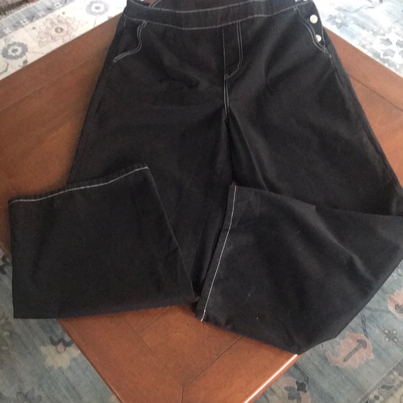 Wide Legged Black Overalls with Button Detail and White‎ Stitching - Picture 8 of 14